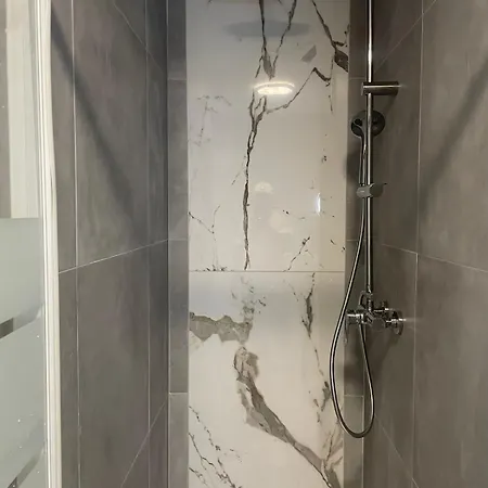 Jolie Bien Decore Proche Toutes Commodites *