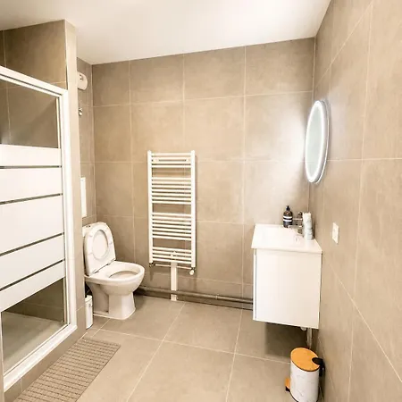 Jolie Bien Decore Proche Toutes Commodites *